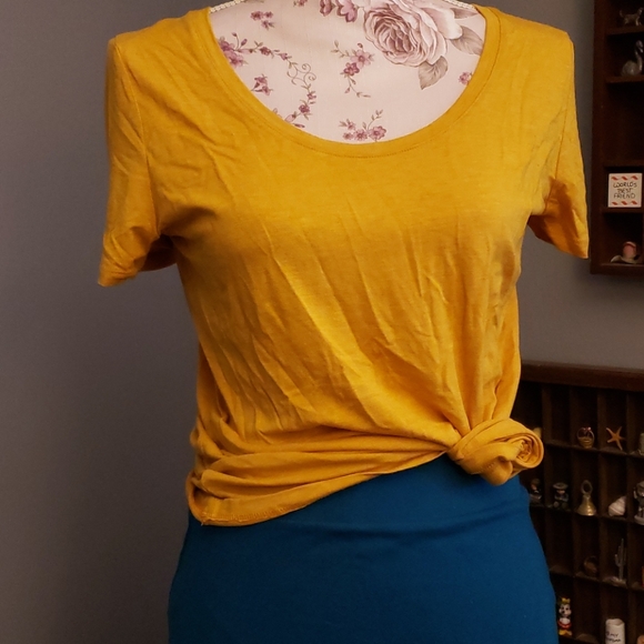 A new day Tshirt - Picture 2 of 3